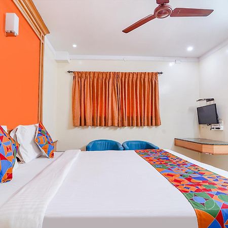 Fabhotel Ess Paradise - Nr Bus Stand Коимбаторе Екстериор снимка
