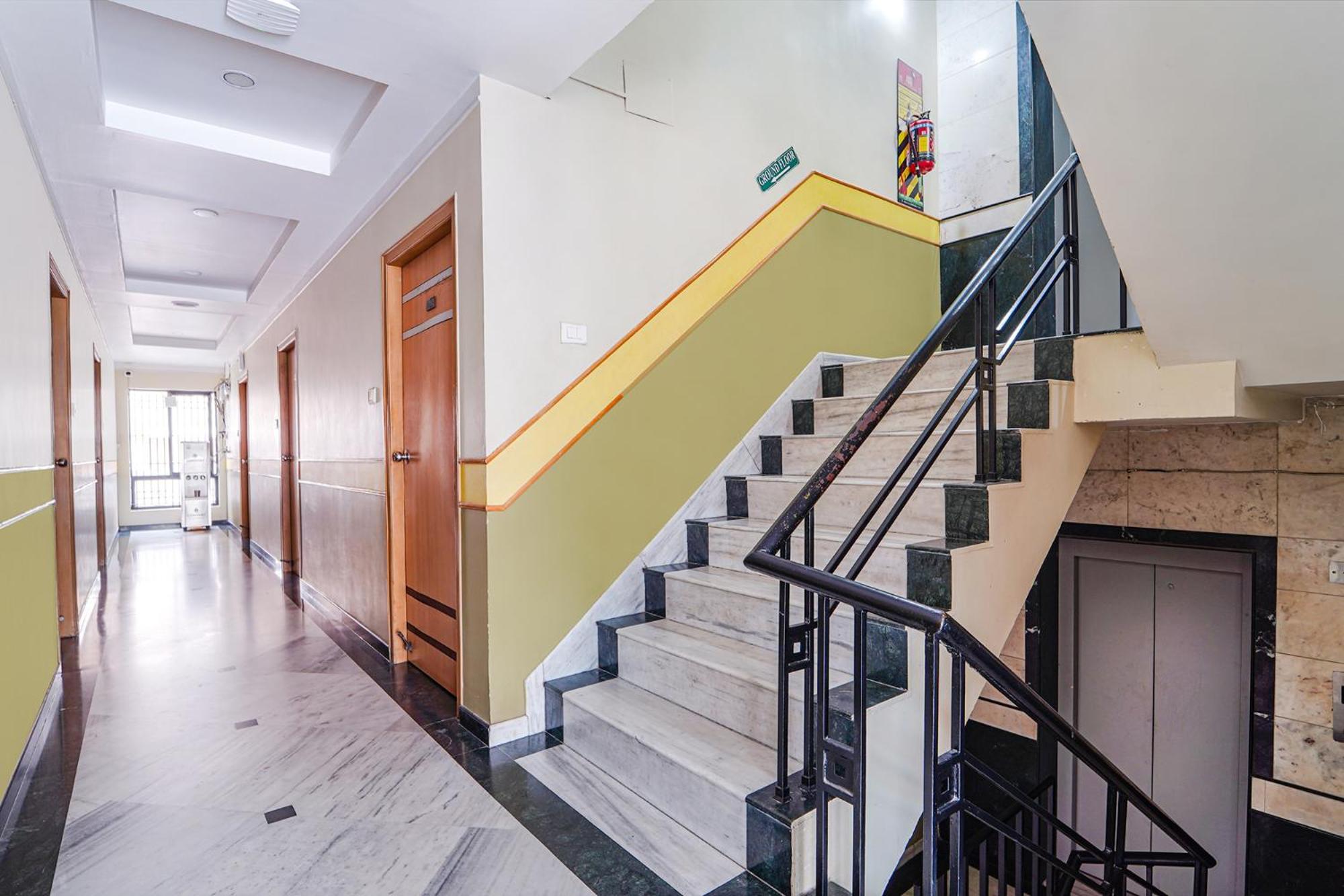 Fabhotel Ess Paradise - Nr Bus Stand Коимбаторе Екстериор снимка
