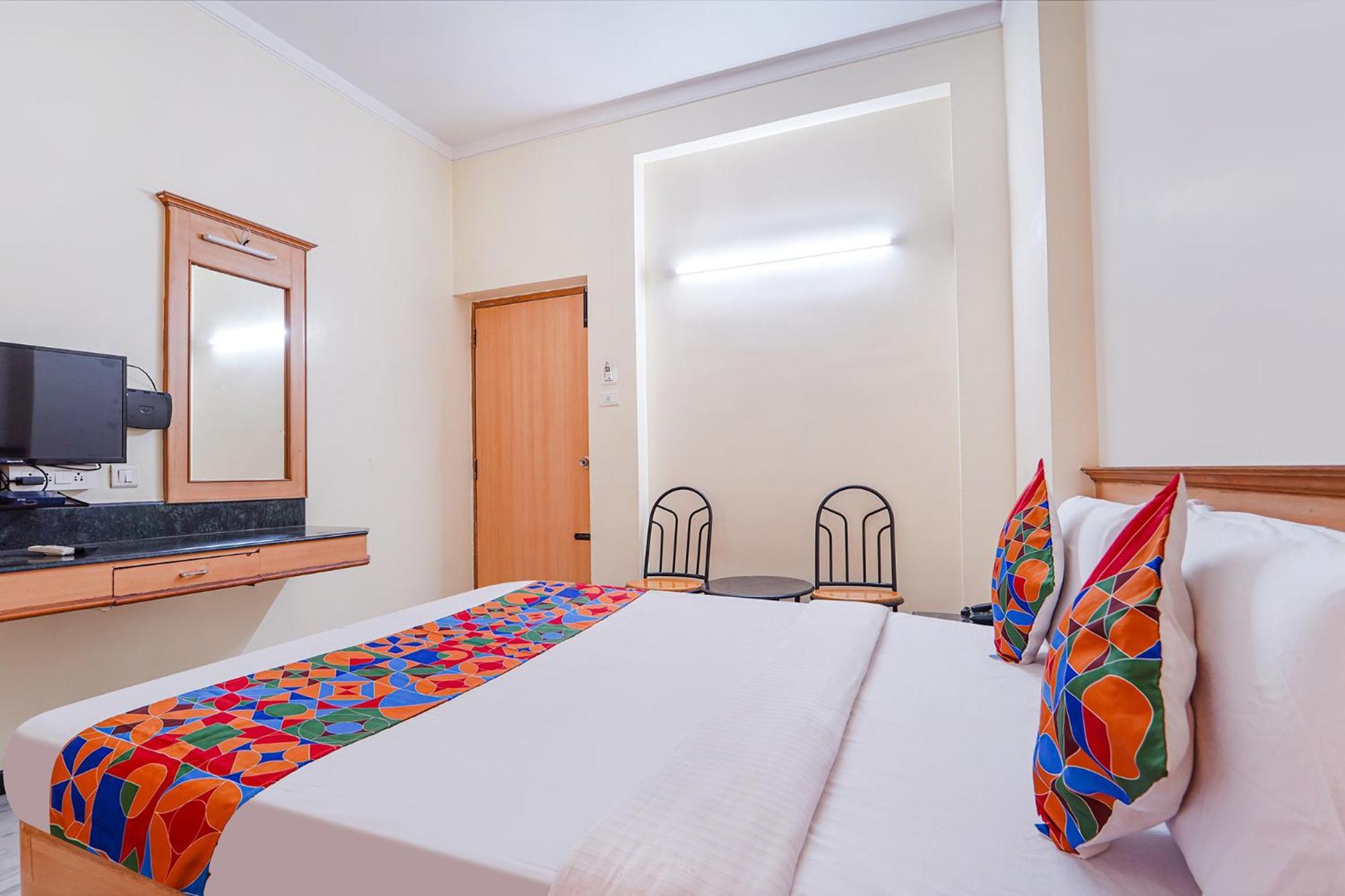 Fabhotel Ess Paradise - Nr Bus Stand Коимбаторе Екстериор снимка