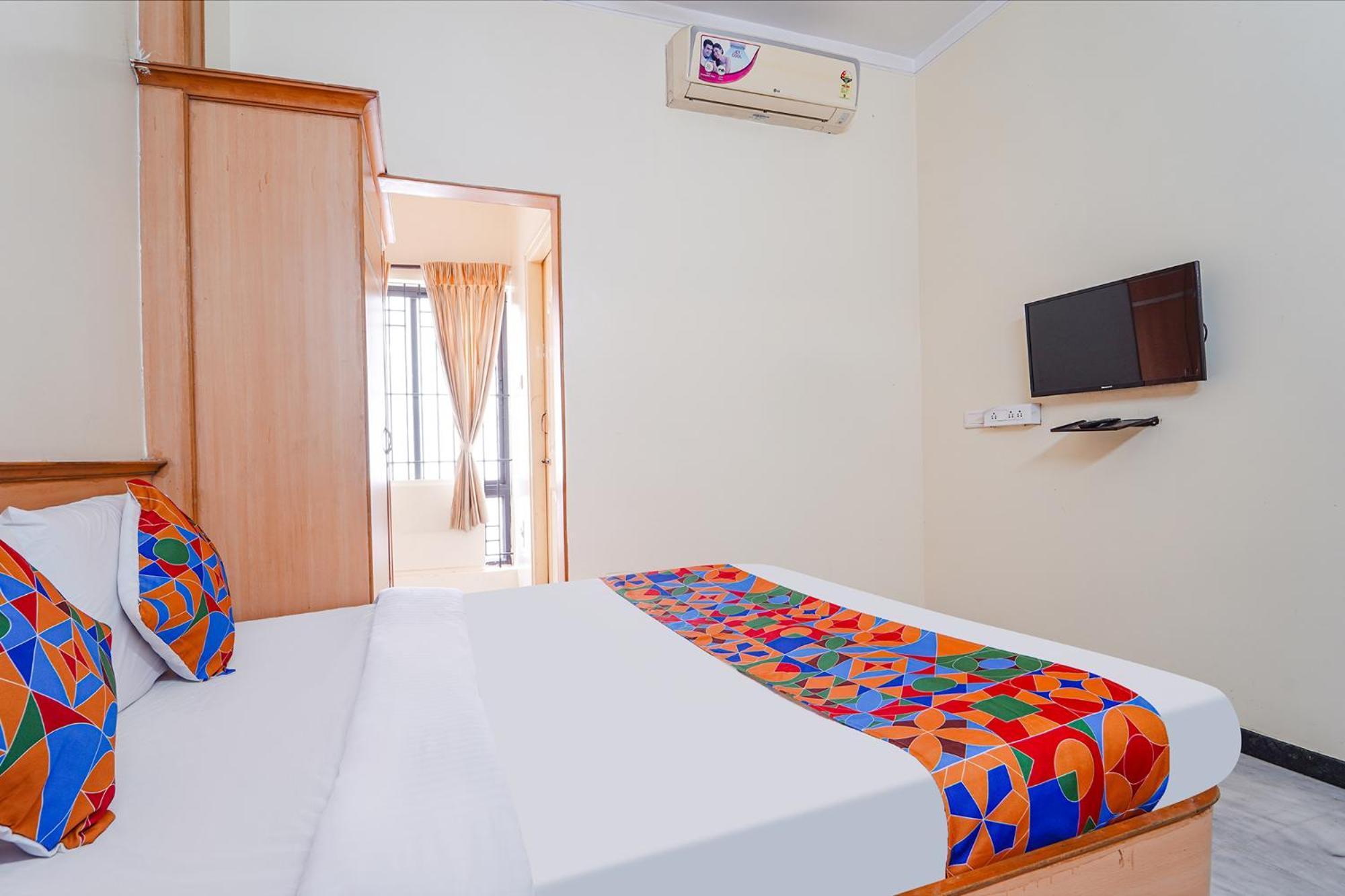 Fabhotel Ess Paradise - Nr Bus Stand Коимбаторе Екстериор снимка