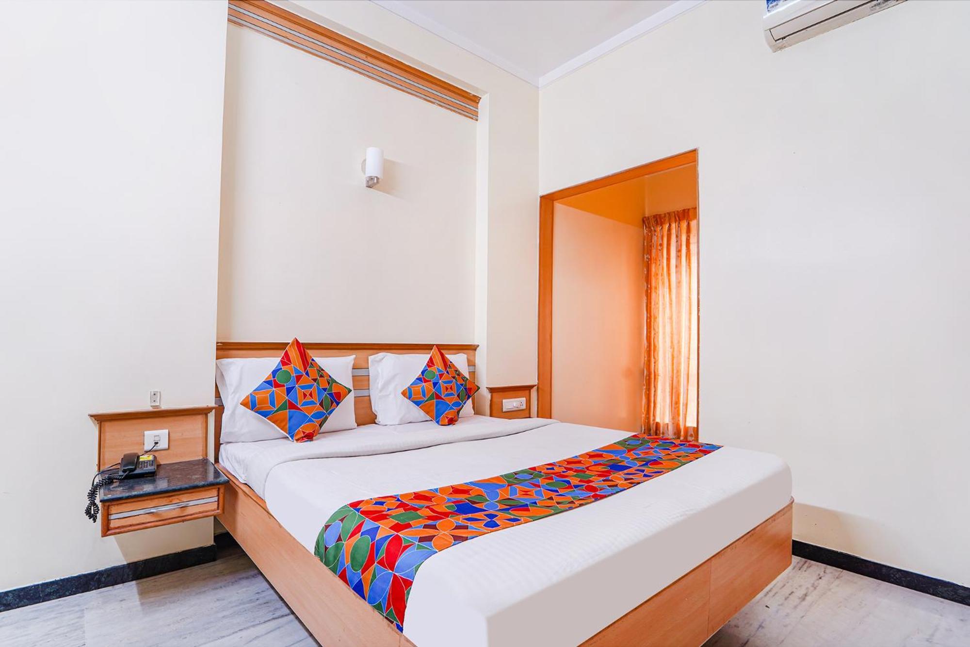 Fabhotel Ess Paradise - Nr Bus Stand Коимбаторе Екстериор снимка