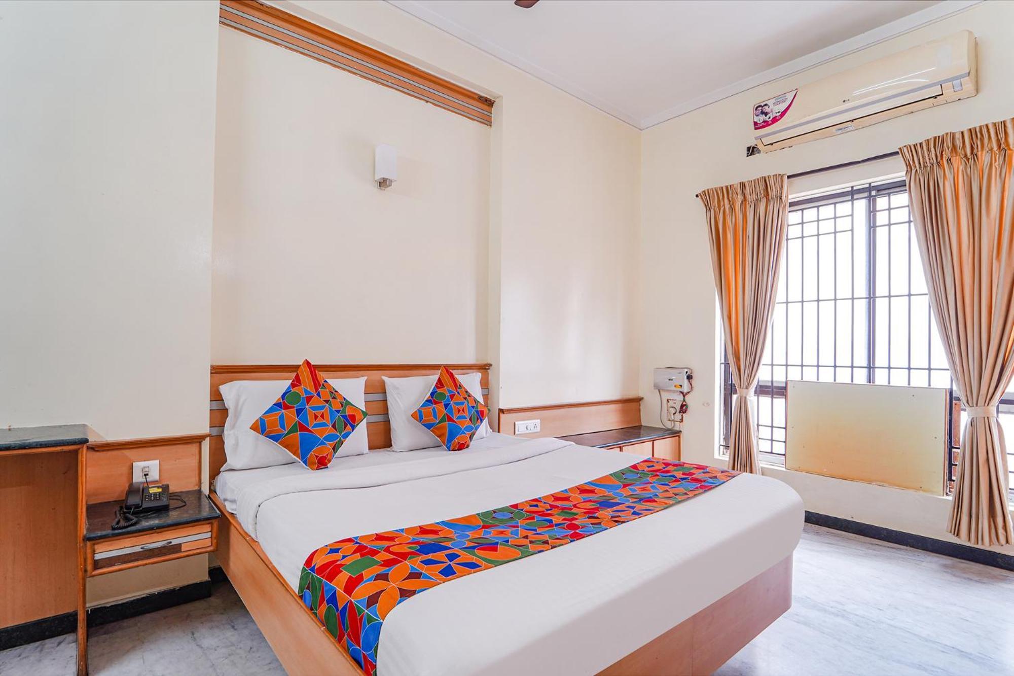 Fabhotel Ess Paradise - Nr Bus Stand Коимбаторе Екстериор снимка